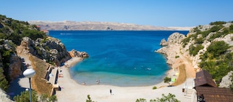 1BR Seafront Apartment Sanja Karlobag