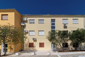 Apartamento standard, vários quartos, de frente para o mar (Seafront Apartment Sanja) | Fachada