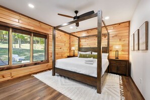 6 quartos, escrivaninha, ferros/tábuas de passar roupa, Wi-Fi