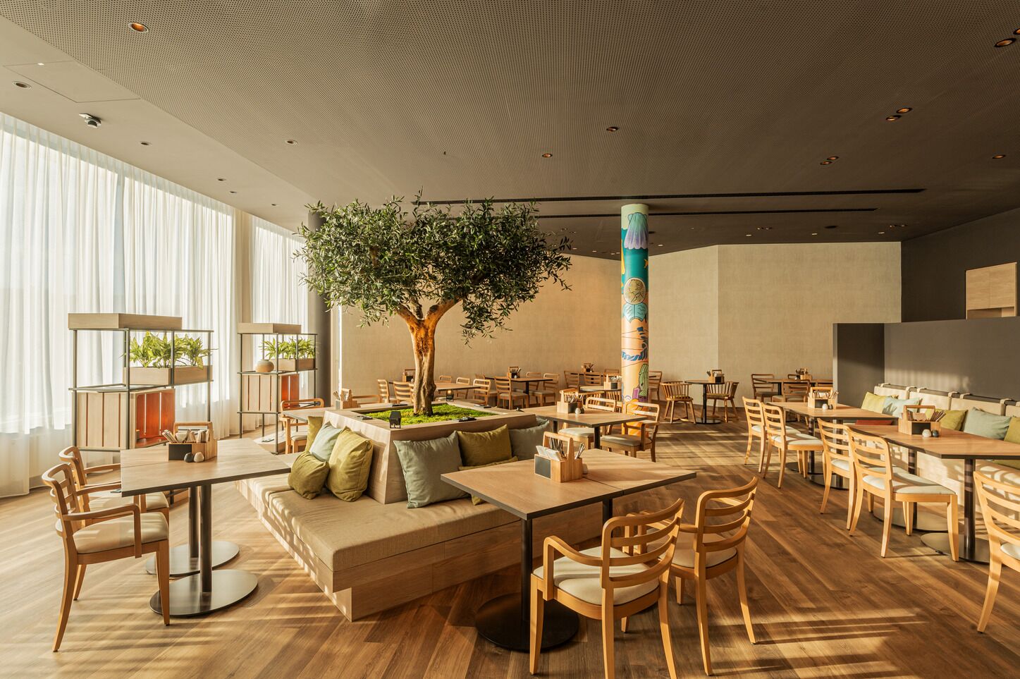 Daily buffet breakfast (EUR 19 per person)