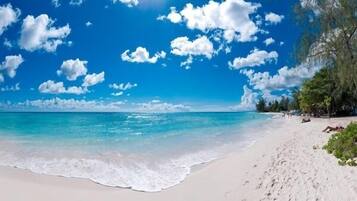 Apartment, 5 Bedrooms | Beach