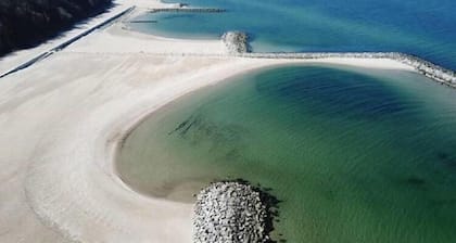 Comfortable villa with a large private garden