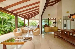 Interior - Country house and recreation in La Mesa Cundinamarca. (La Mesa)