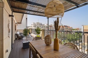 Three-Bedroom Apartment with terrace | Terrace/patio - Limehome Madrid Calle de Nuñez de Balboa (Madrid)