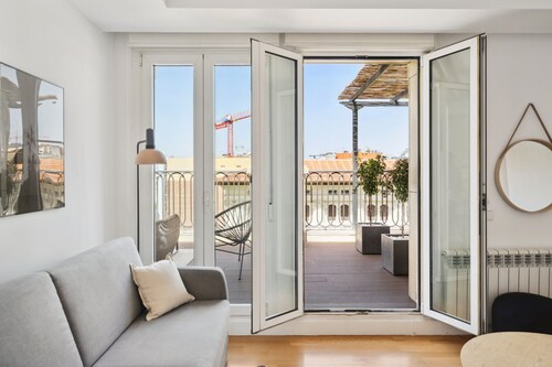 Limehome Madrid Calle de Nuñez de Balboa