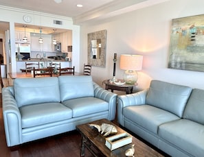 Living area - Turtle Cove 3 Bedroom Townhouse by RedAwning (Navarre)