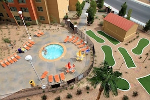 Pool - 1 Bedroom Condo minutes away from Allegiant Stadium (Las Vegas)