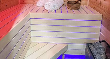 Luxury Bungalow w/Private SAUNA.A beautiful spot to unwind, surrounded by nature