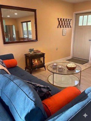 Smart TV - Luxury Bungalow w/Private SAUNA.A beautiful spot to unwind, surrounded by nature (Horseheads)
