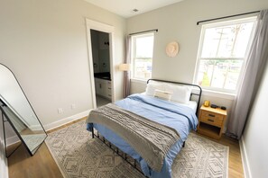 4 bedrooms, WiFi, bed sheets