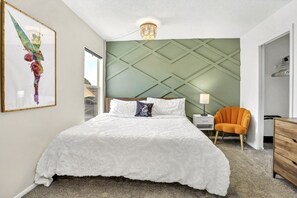 House, 6 Bedrooms | 6 bedrooms, free WiFi - Secret Tunnel House 6 Bedroom Home by RedAwning (Davenport)