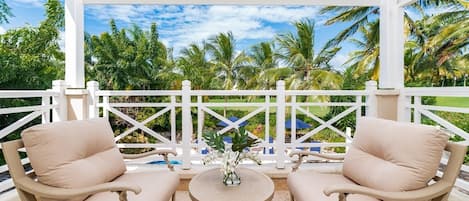Villa, 3 Bedrooms | Property grounds