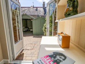 Cottage | Interior - Leo's Place (Weymouth)