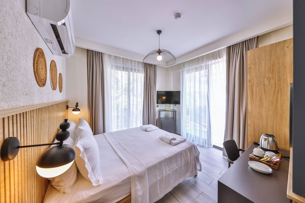 Standard Room, City View
