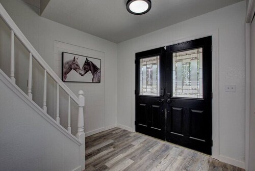 Verdant Valley | 5BR on 1 Acre • Game Room • Balcony • Fire Pit • Family Retreat • Nampa