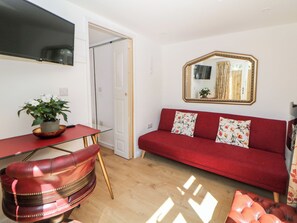 Living area - Garden Suite (Dronfield)