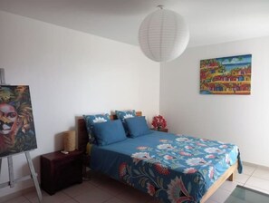 3 bedrooms, desk, iron/ironing board, free WiFi - Beau Duplex DE Standing 120m2 VUE Mer, 4min Plage (Le Diamant)