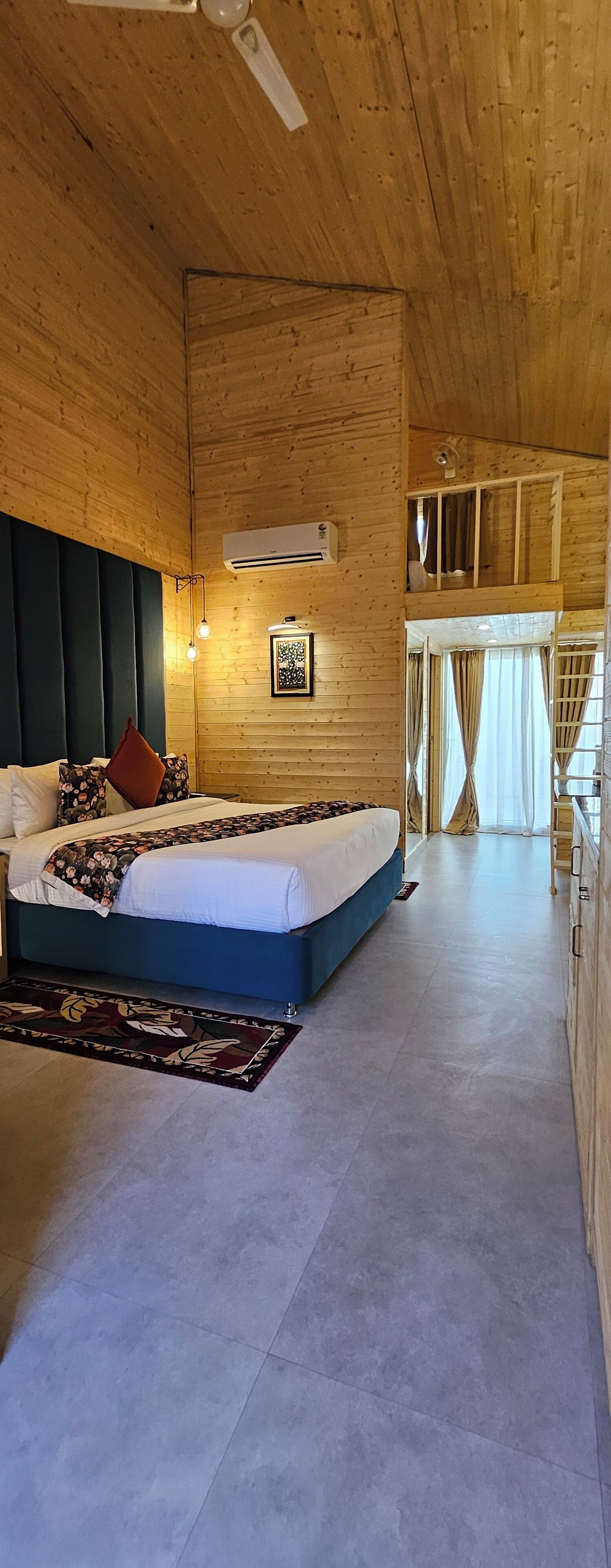 Sajjan Villa with Private Pool & 2 Beds | Premium bedding, in-room safe, desk, soundproofing