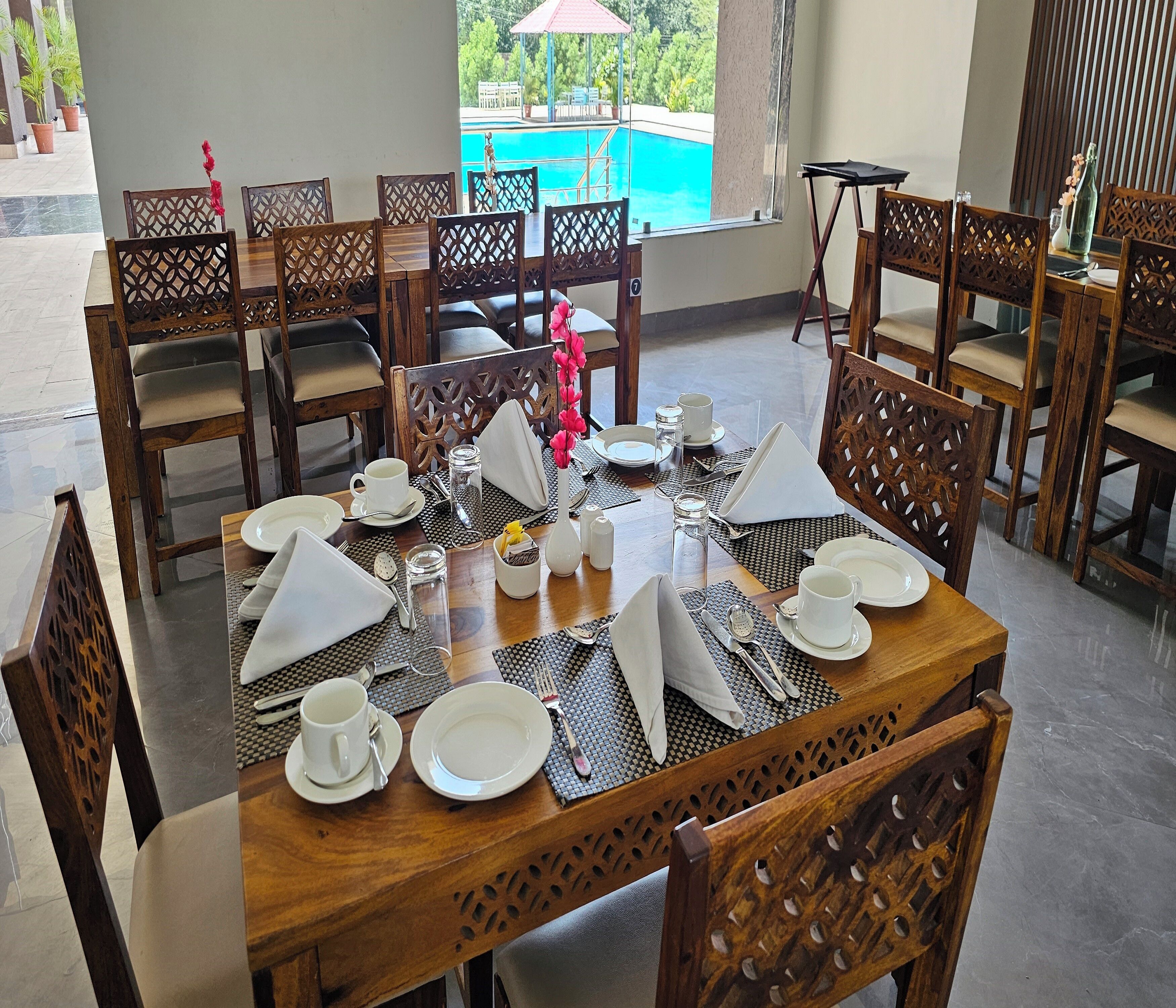 Petit déjeuner buffet (450 INR par personne)