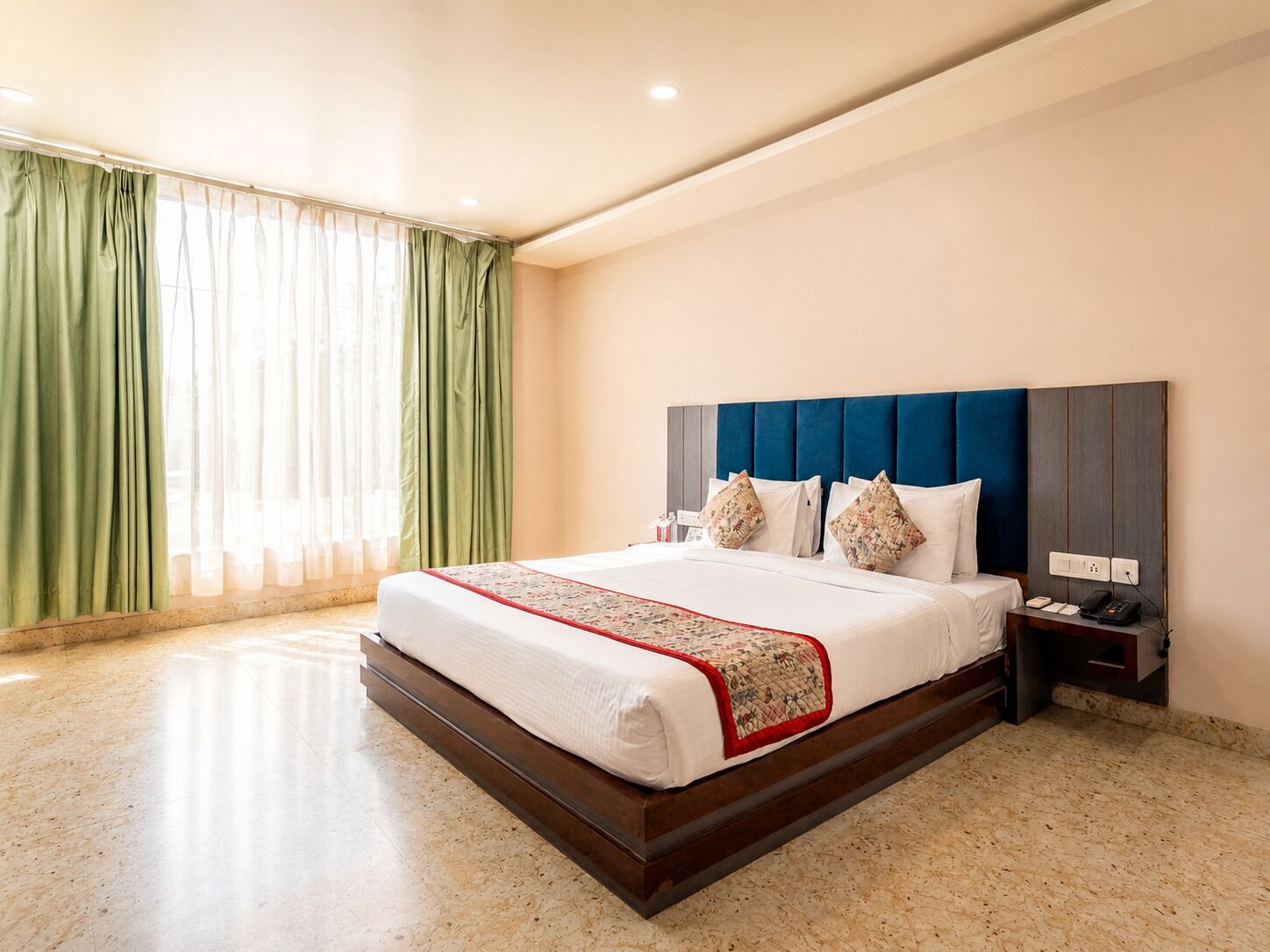 Classic Room | Premium bedding, in-room safe, desk, soundproofing