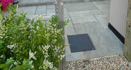 Lovely Kent Cottage With Rural Medway Views