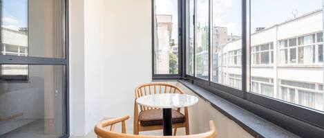 Luxury Apartment | Terrace/patio