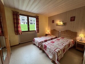 1 chambre, fer et planche à repasser, Wi-Fi gratuit