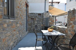 Apartment | Terrace/patio