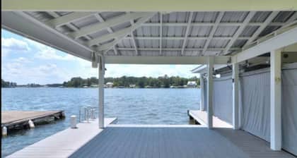 Stunning views of Lake Blackshear!