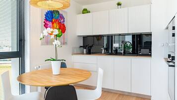 Fridge, microwave, oven, dishwasher