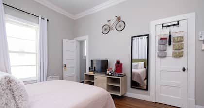 The Riley. Retro charm in the Heart of DT Amarillo. Near I-40 & Historic Rt 66