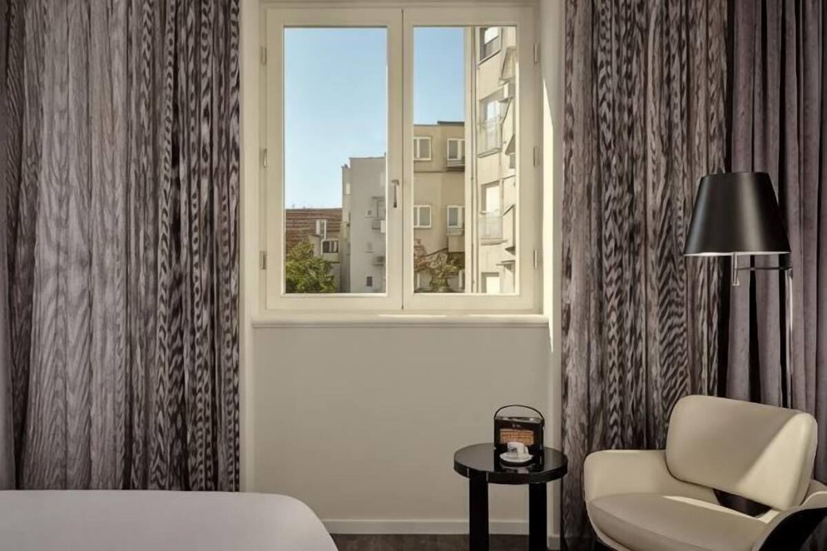1 bedroom, in-room safe, desk, laptop workspace