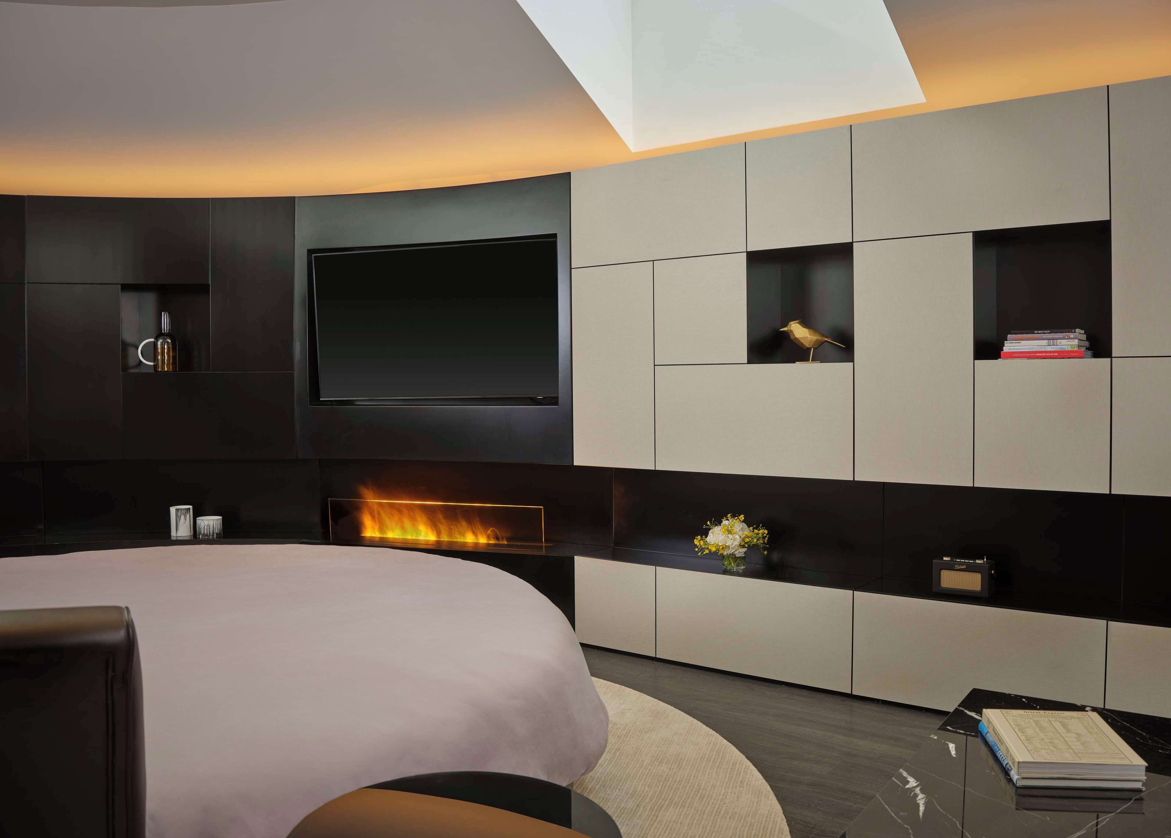 In-room safe, desk, laptop workspace, blackout curtains