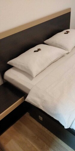 Cazare Business-Transit