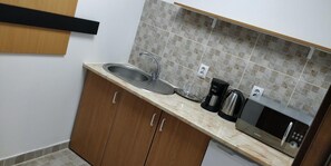 双床房 | 私人简易厨房 | 迷你冰箱、微波炉、意式浓缩咖啡机、厨具/餐具