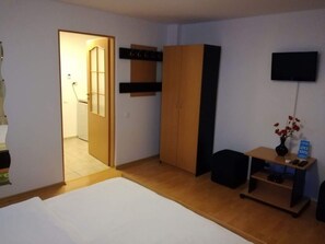 Double Room - Cazare Business-Transit (Balotesti)