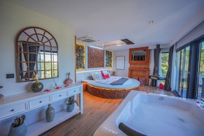 Honeymoon Room
