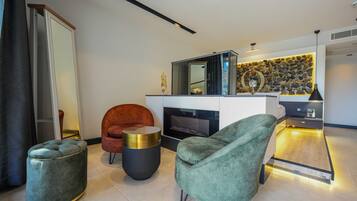 Standard Room | Premium bedding, memory foam beds, minibar, in-room safe