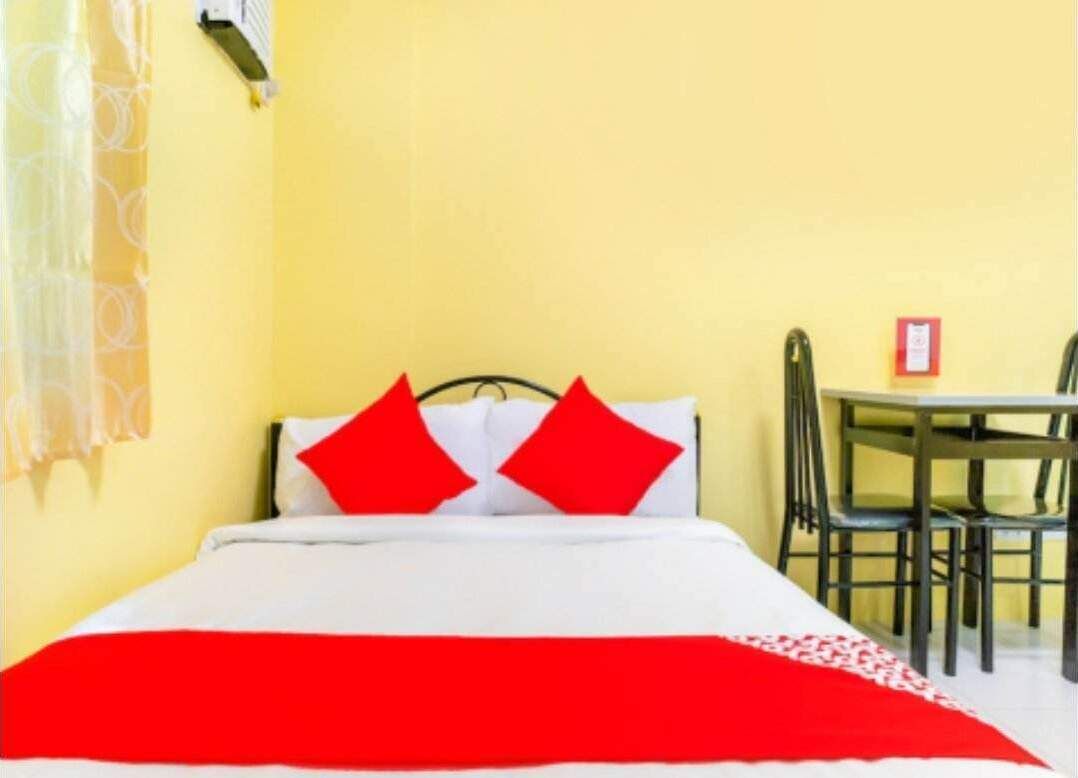 1 bedroom, desk, free WiFi, bed sheets