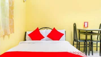 1 bedroom, desk, free WiFi, bed sheets