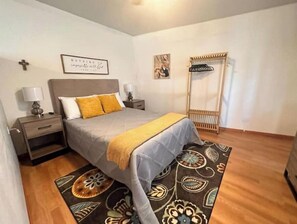 1 chambre, fer et planche à repasser, Wi-Fi gratuit, draps fournis