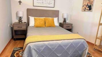 1 chambre, fer et planche Ă repasser, Wi-Fi gratuit, draps fournis