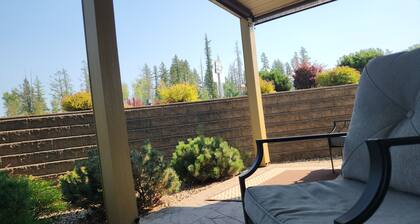 Quiet, forest view condo at Mabel Lake - Dog friendly!