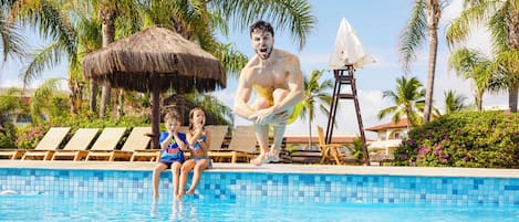 3 AuĂenpools