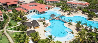 The Signature Level at Grand Palladium Imbassaí Resort & Spa