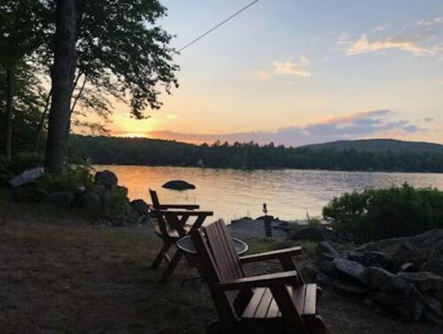 LOG CABIN IN LUCERNE  DEDHAM MAY!