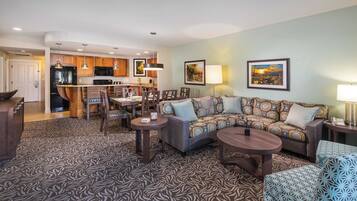 TV, peis og DVD-spiller