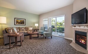 TV, fireplace, DVD player