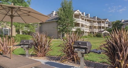 Gorgeous Resort in California Wine Country, Windsor!