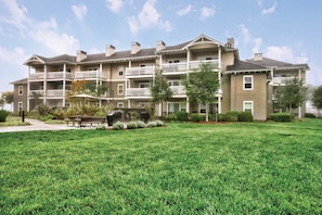 Exterior - Gorgeous Resort in California Wine Country, Windsor! (Windsor)